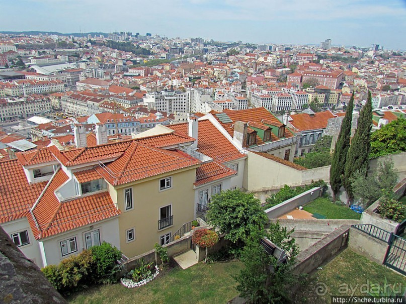 Еще взгляд на Лиссабон сверху, теперь с крепости Сан Жоржи