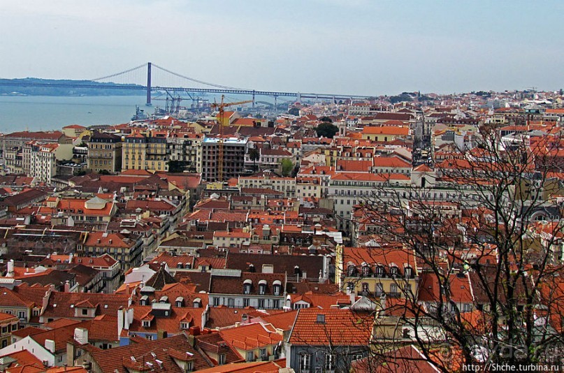 Еще взгляд на Лиссабон сверху, теперь с крепости Сан Жоржи