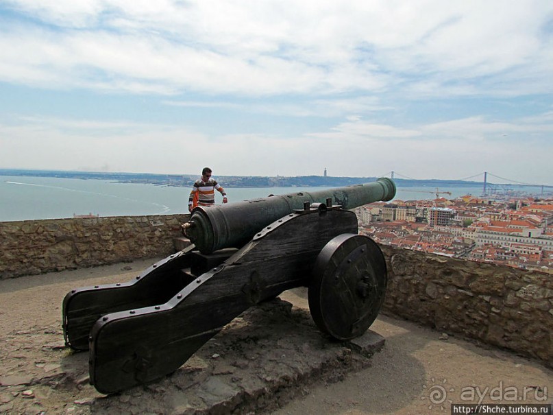 Еще взгляд на Лиссабон сверху, теперь с крепости Сан Жоржи