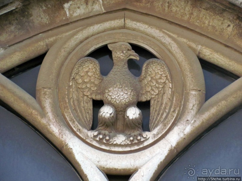 Застывшая поэзия в камне