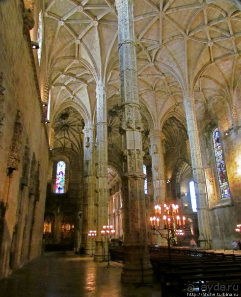 Застывшая поэзия в камне