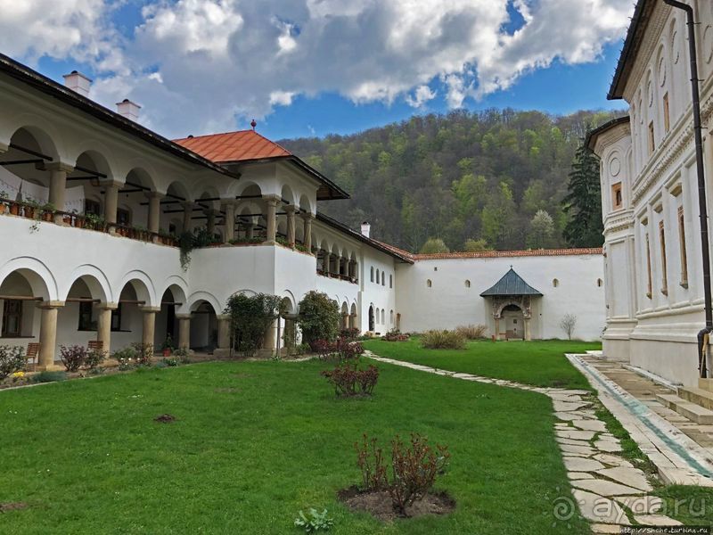 Стильный монастырь конца 17 века в Хорезу 