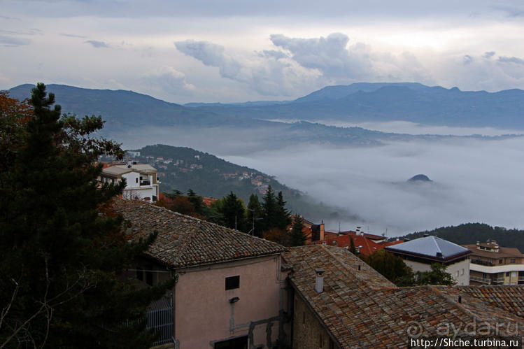 Сан Марино — каменный плот в молочной реке