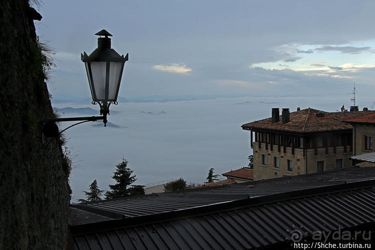 Сан Марино — каменный плот в молочной реке