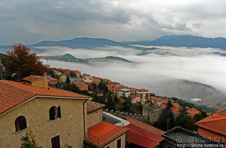 Сан Марино — каменный плот в молочной реке