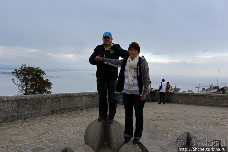 Сан Марино — каменный плот в молочной реке