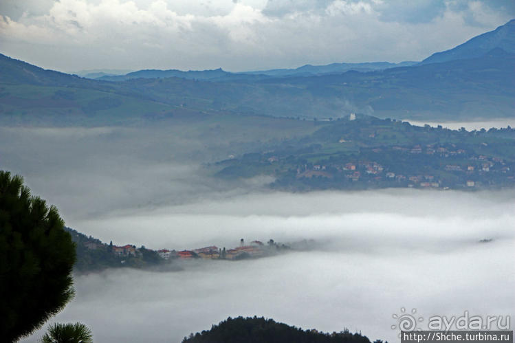 Сан Марино — каменный плот в молочной реке