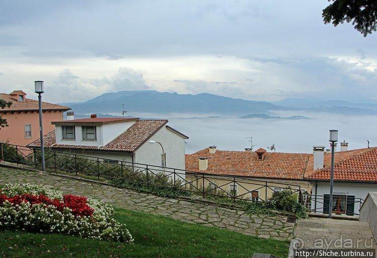 Сан Марино — каменный плот в молочной реке