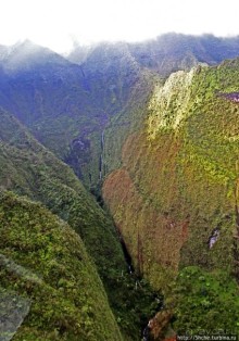 Над Кауаи на вертолете. Этап 1. Горы и водопады