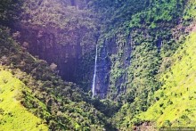 Над Кауаи на вертолете. Этап 1. Горы и водопады