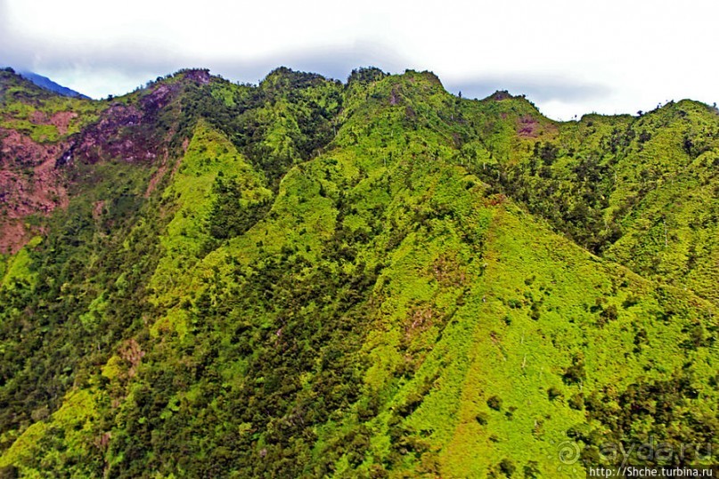 Над Кауаи на вертолете. Этап 1. Горы и водопады