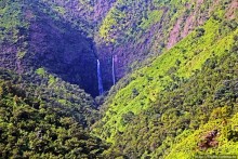 Над Кауаи на вертолете. Этап 1. Горы и водопады