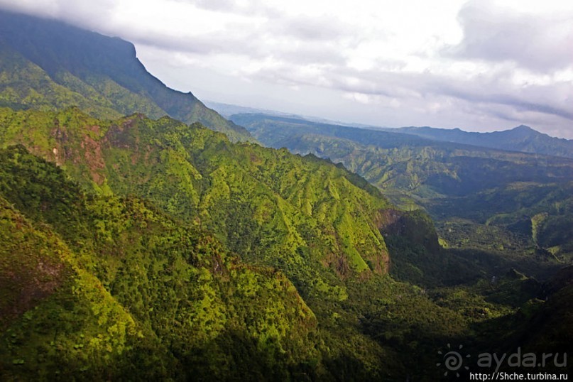 Над Кауаи на вертолете. Этап 1. Горы и водопады