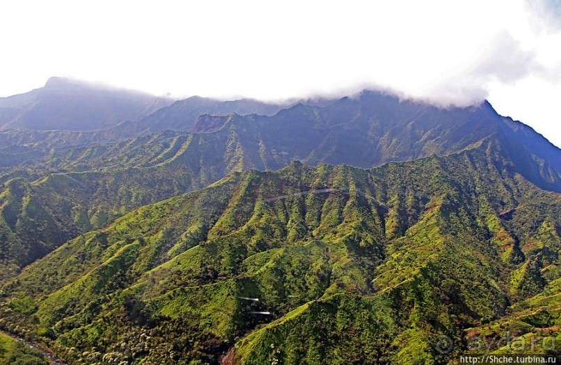 Над Кауаи на вертолете. Этап 1. Горы и водопады