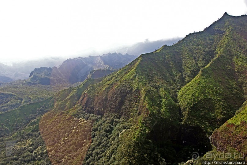 Над Кауаи на вертолете. Этап 1. Горы и водопады