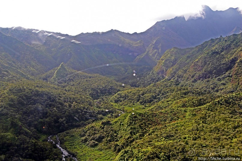 Над Кауаи на вертолете. Этап 1. Горы и водопады