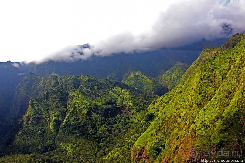 Над Кауаи на вертолете. Этап 1. Горы и водопады