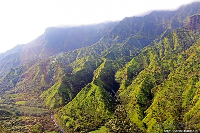 Над Кауаи на вертолете. Этап 1. Горы и водопады