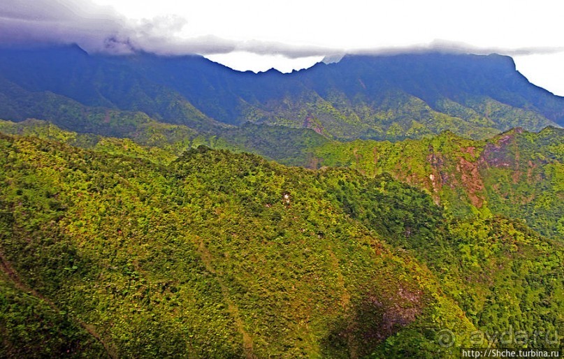 Над Кауаи на вертолете. Этап 1. Горы и водопады