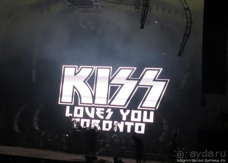 Кобра, Леопарды и ... Поцелуй