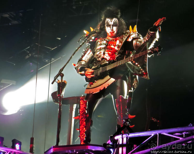 Кобра, Леопарды и ... Поцелуй