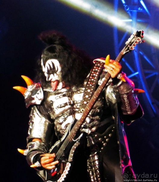 Кобра, Леопарды и ... Поцелуй