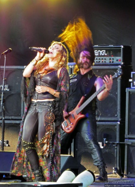 Кобра, Леопарды и ... Поцелуй