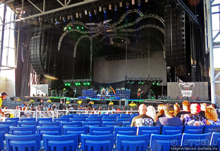 Кобра, Леопарды и ... Поцелуй