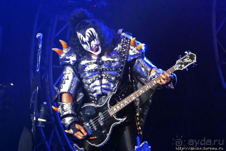 Кобра, Леопарды и ... Поцелуй