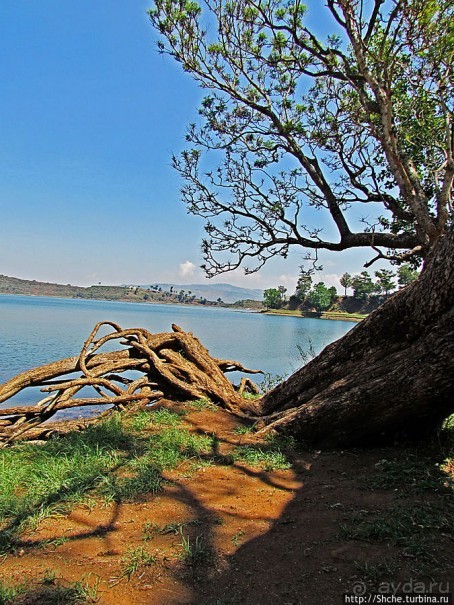 Озеро Andraikiba у Антсирабе, овеяное печальными легендами