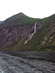 Гейрангер-фьорд — жемчужина Скандинавии (объект ЮНЕСКО 1195)