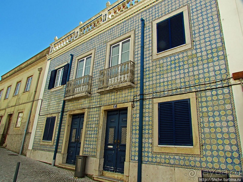 Исторический центр Мафры — почти средневековье в начале 21в