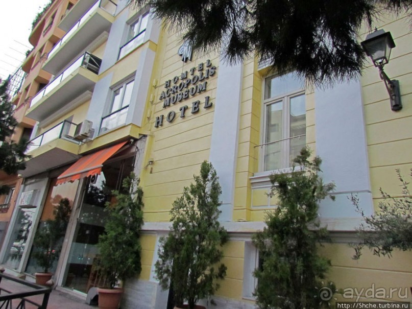 Афинский отель с приятным интерьером