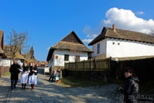 Фестиваль в историческом селе Холлокё (объект Юнеско № 401)