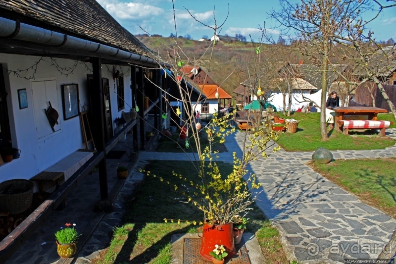 Фестиваль в историческом селе Холлокё (объект Юнеско № 401)