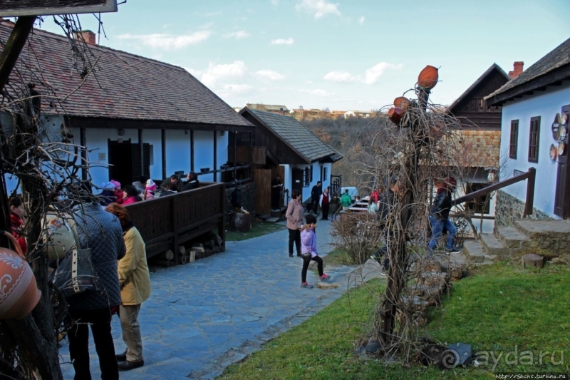 Фестиваль в историческом селе Холлокё (объект Юнеско № 401)