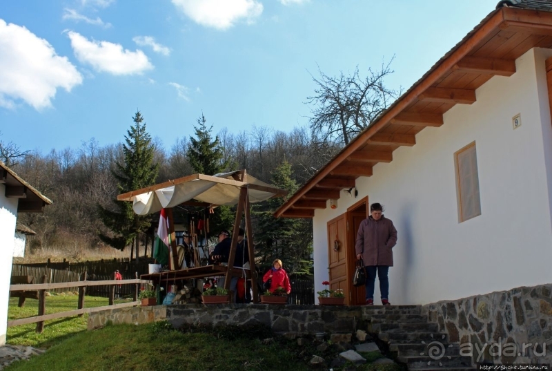 Фестиваль в историческом селе Холлокё (объект Юнеско № 401)