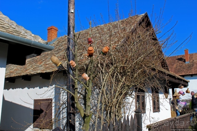 Фестиваль в историческом селе Холлокё (объект Юнеско № 401)