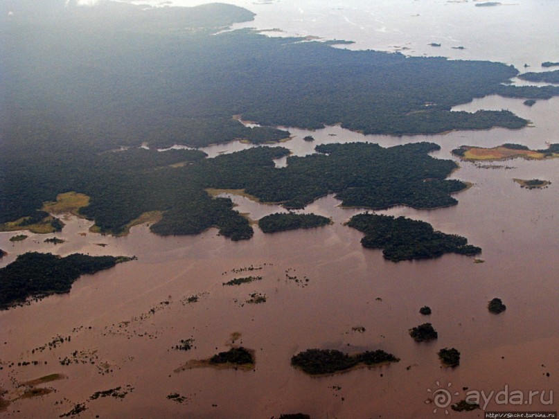 Под крылом самолета... Дельта реки Ориноко