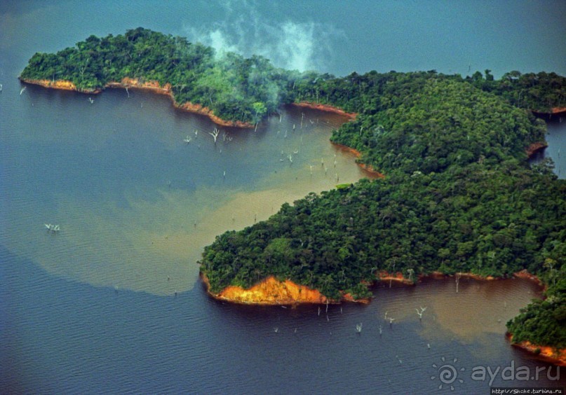 Под крылом самолета... Дельта реки Ориноко