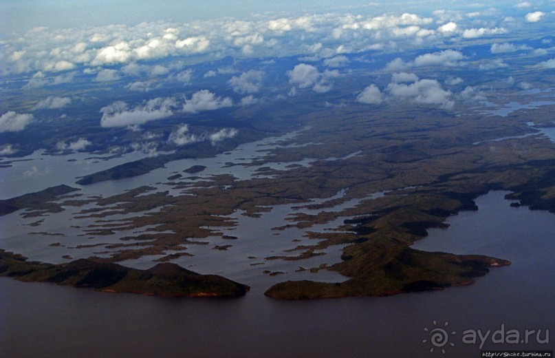 Под крылом самолета... Дельта реки Ориноко
