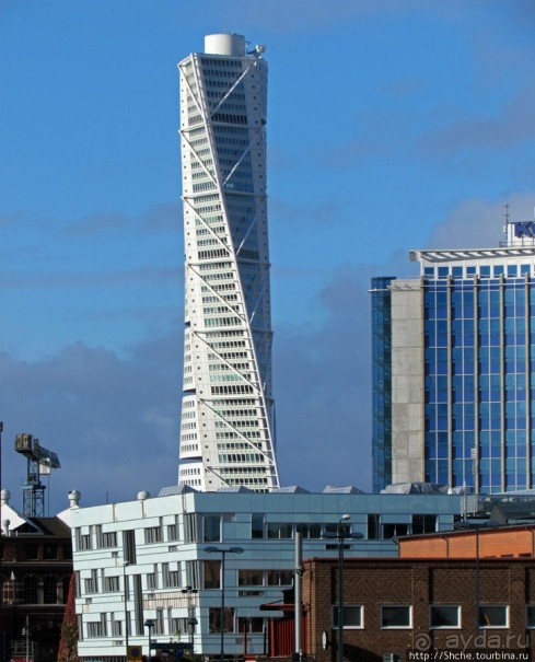 Небоскреб "Turning Torso" - 190-метровая "визитка" Мальме