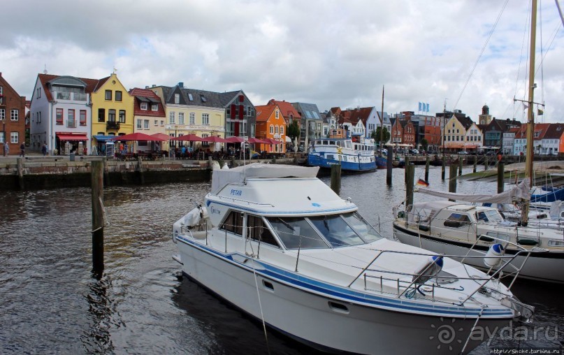 Гавань Хузума — самое живописное и оживленное место города