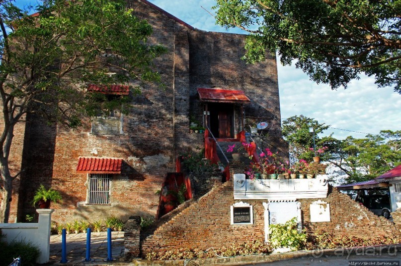 Барочные церкви Филиппин. Санта Мария (ЮНЕСКО № 677-002)