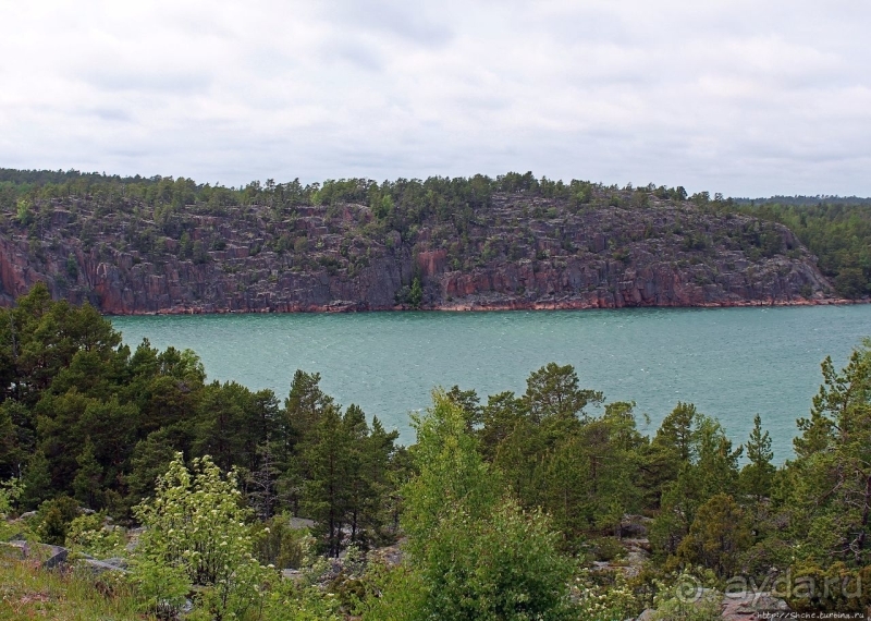 Останки башни Notvikstornet и природа Аландов