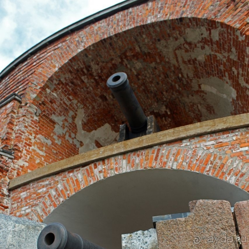 Останки башни Notvikstornet и природа Аландов