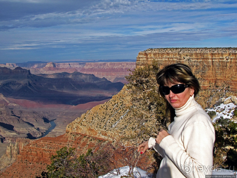 Гранд — потому что ну очень большой 