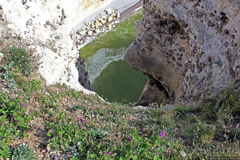 Утесы Этреты: налево пойдешь...