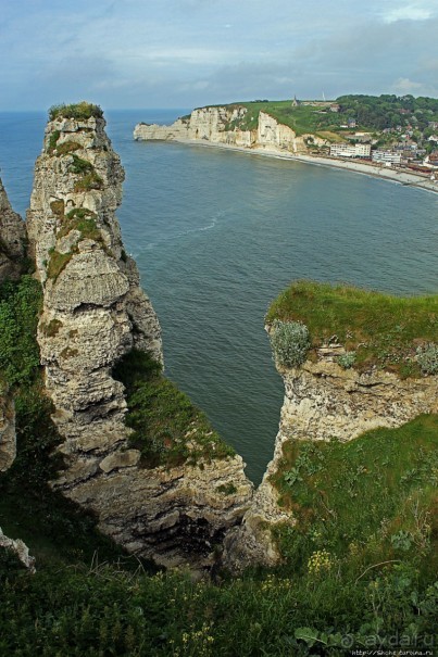 Утесы Этреты: налево пойдешь...
