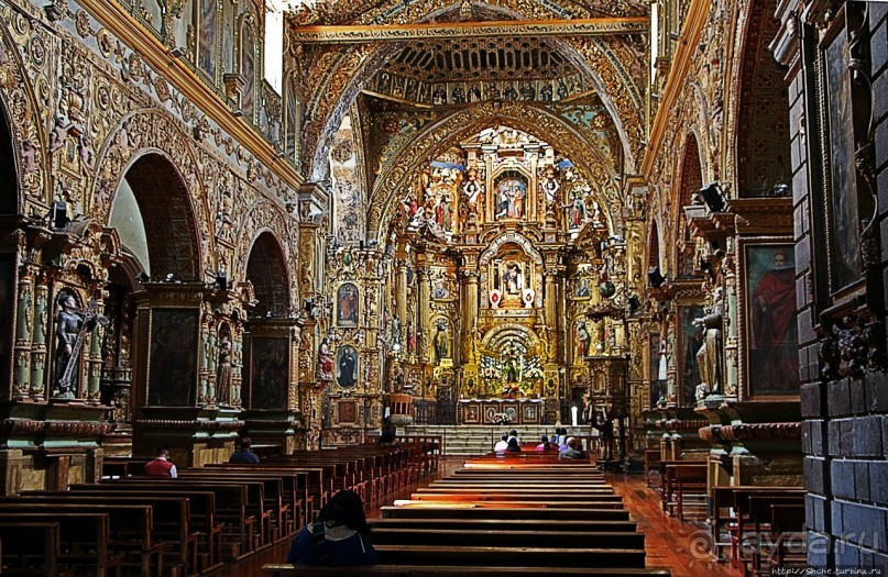 Роскошная! Церковь святого Францизска в Кито